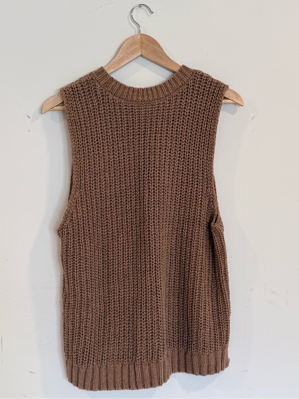 Abercrombie Easy Shaker Sweater Tank - Picture 2 of 3
